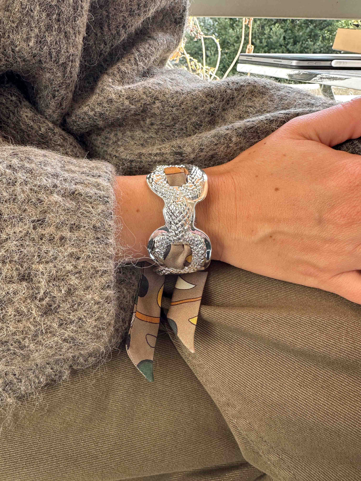Serpentarius Cuff and Astral Map Ribbon, Neutral