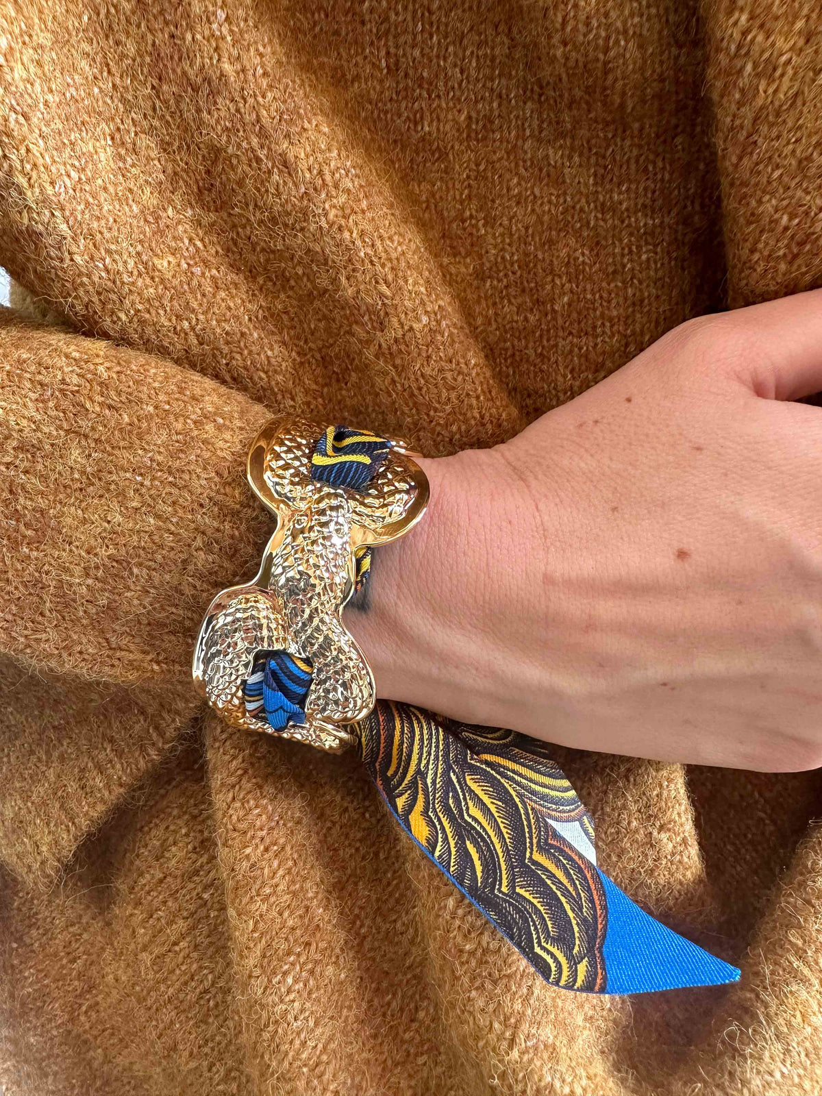 Serpentarius Cuff and Astral Map Ribbon, Neutral