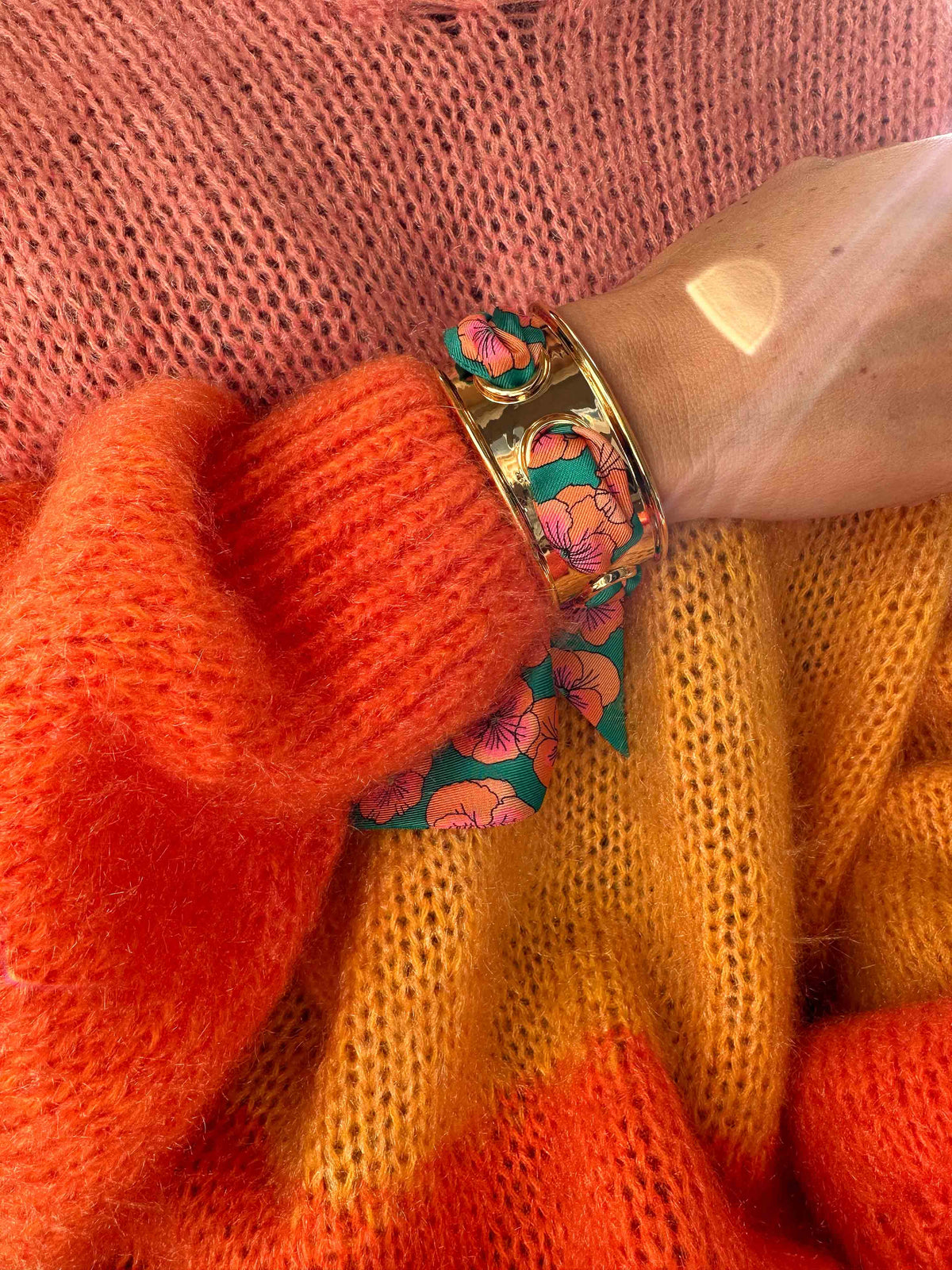 November cuff and Leopard ribbon, blue/yellow