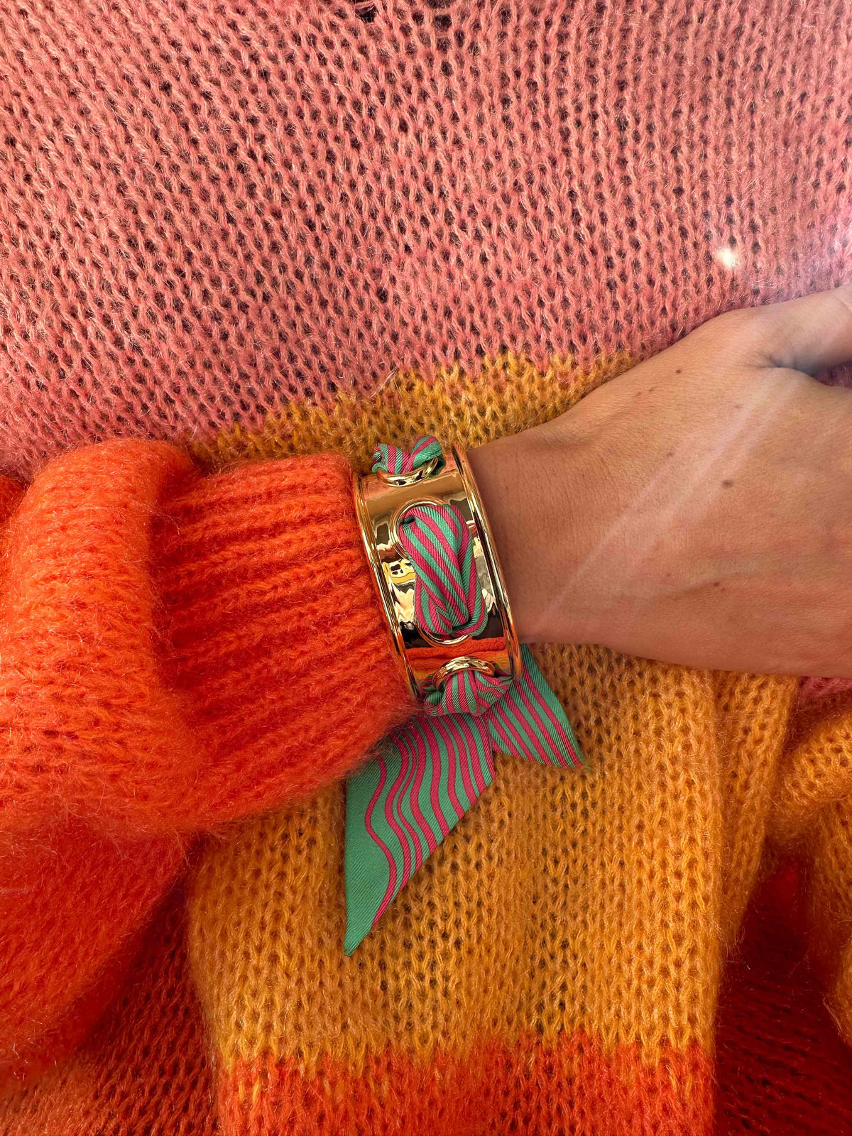 November cuff and Leopard ribbon, blue/yellow