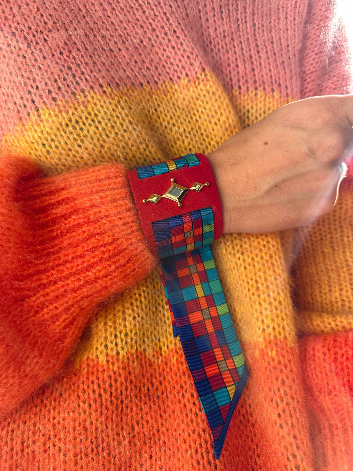 Manchette Circus rouge et ruban Tartan pop