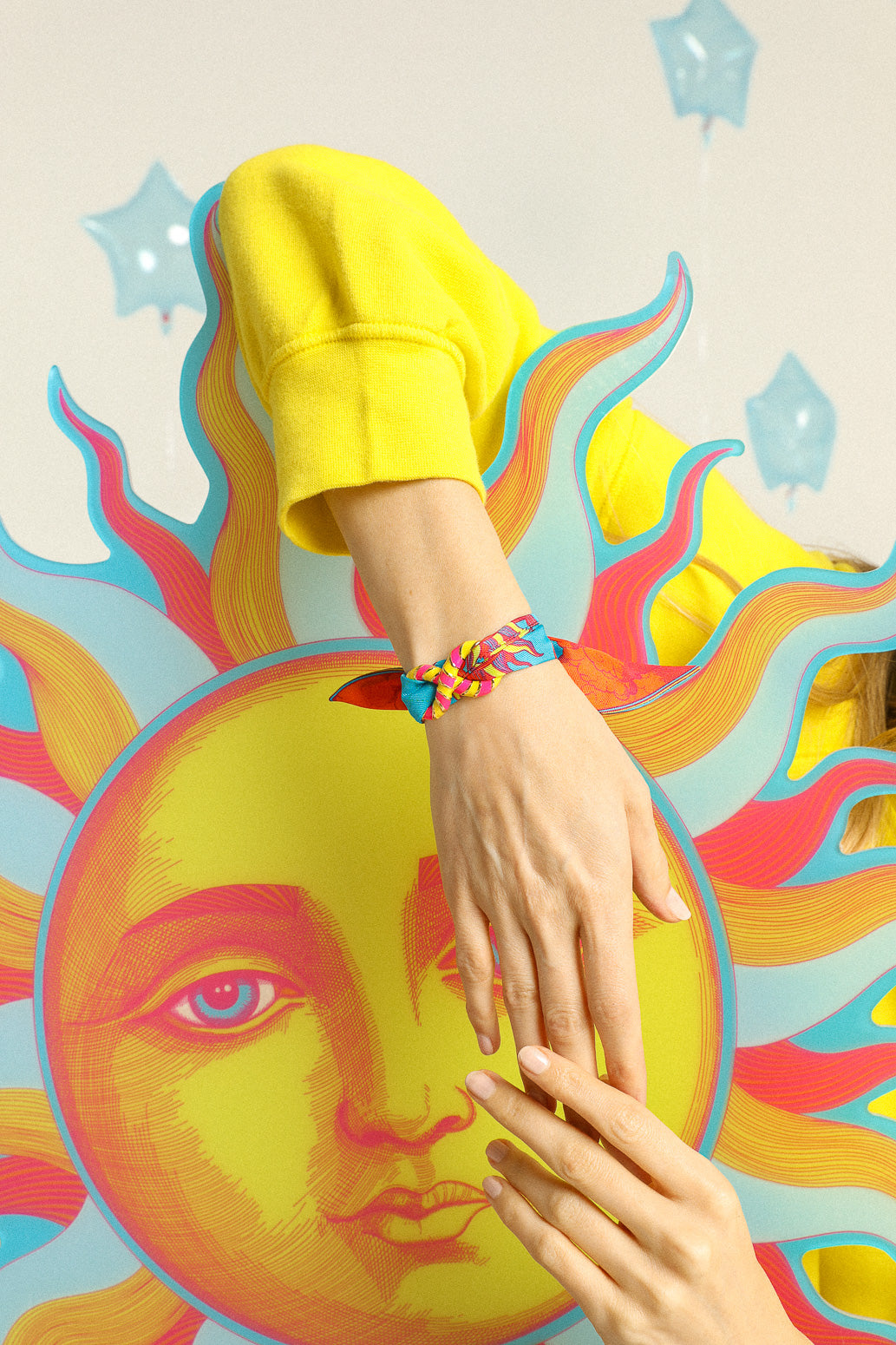Bracelet en soie 4cm Le Temps, flashy